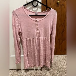 Old navy maternity shirt